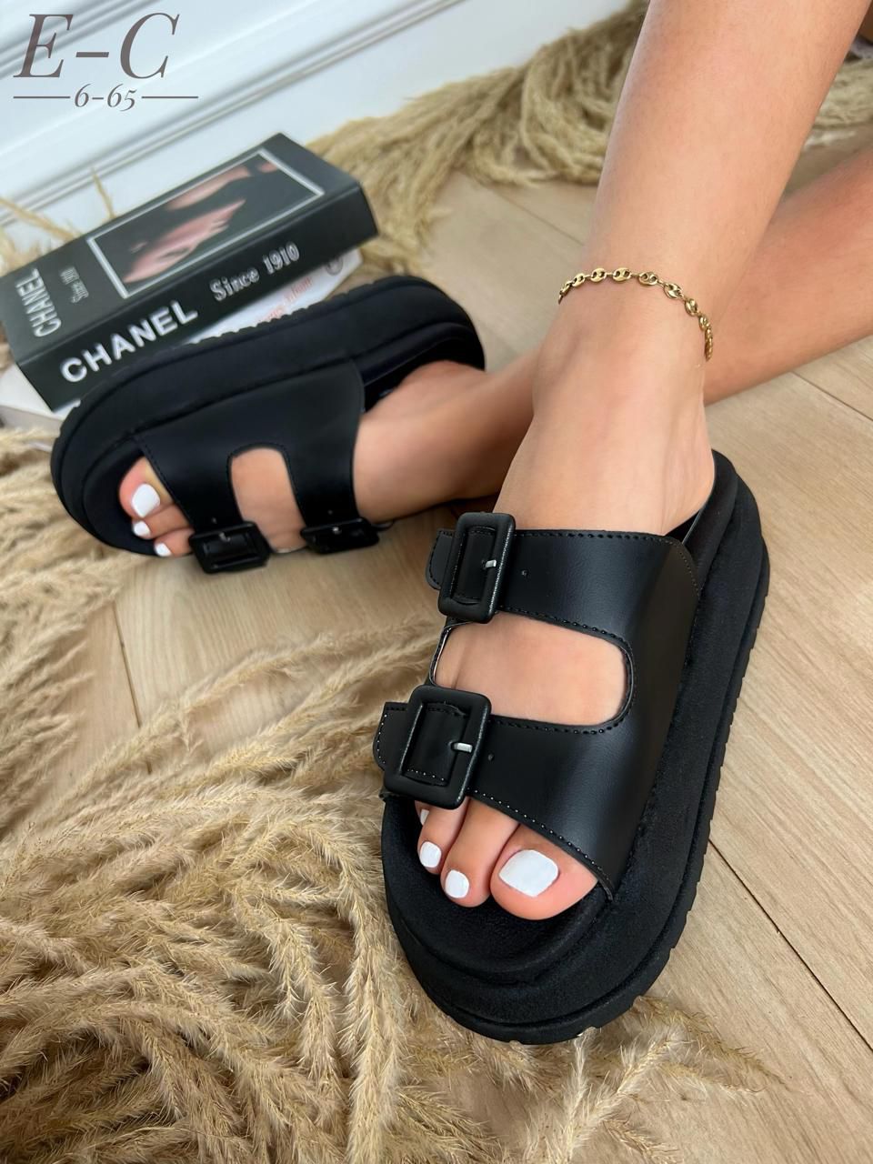 Gray helmet for bikers