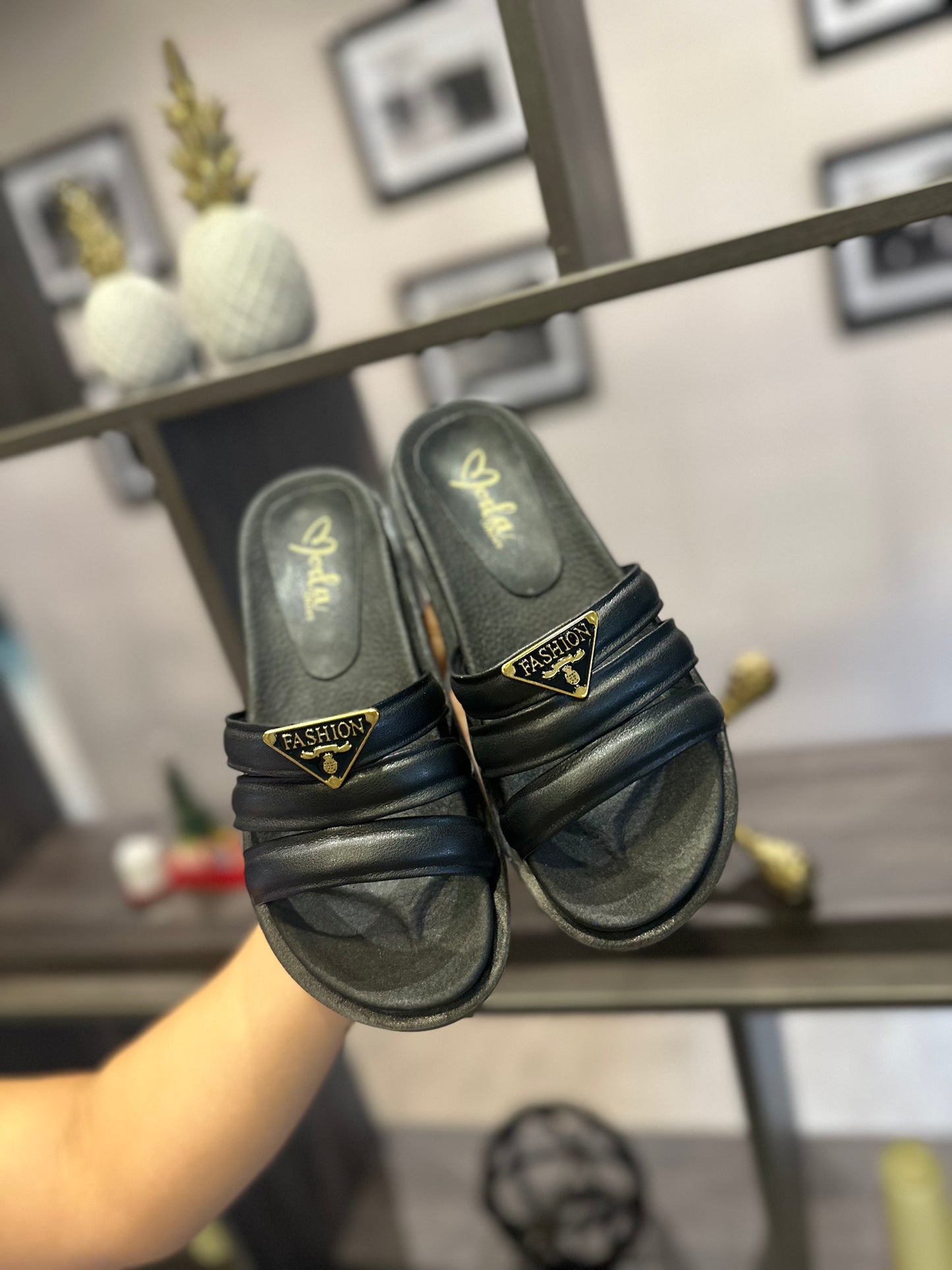 SANDALIA FASHION NEGRA