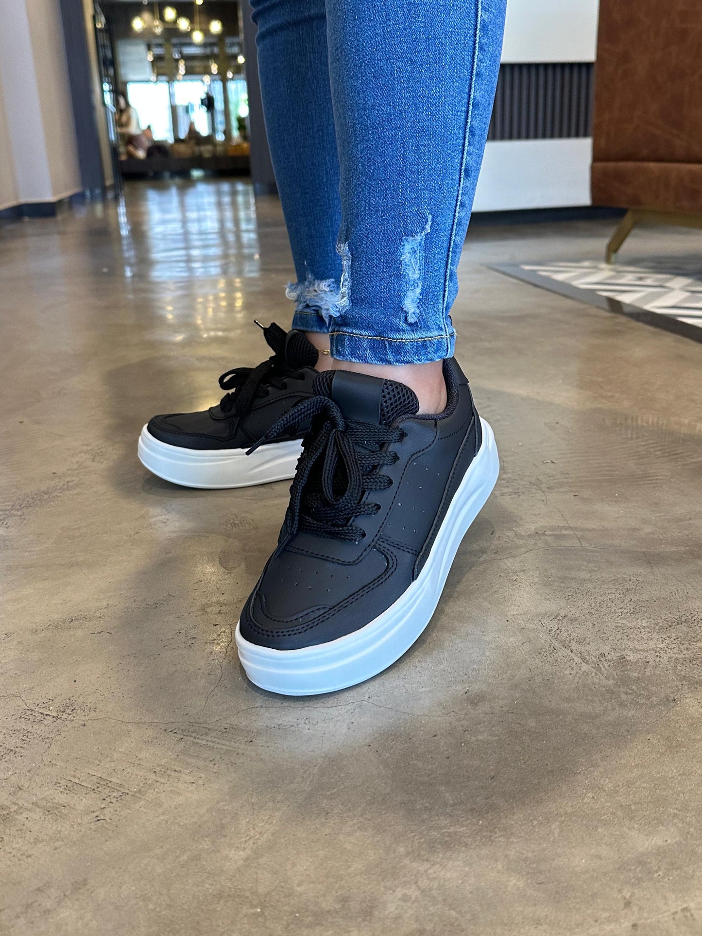 CLASICO NEGRO